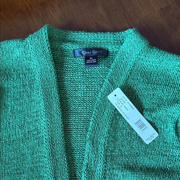 C’EST CITY - Picture 5 of 6